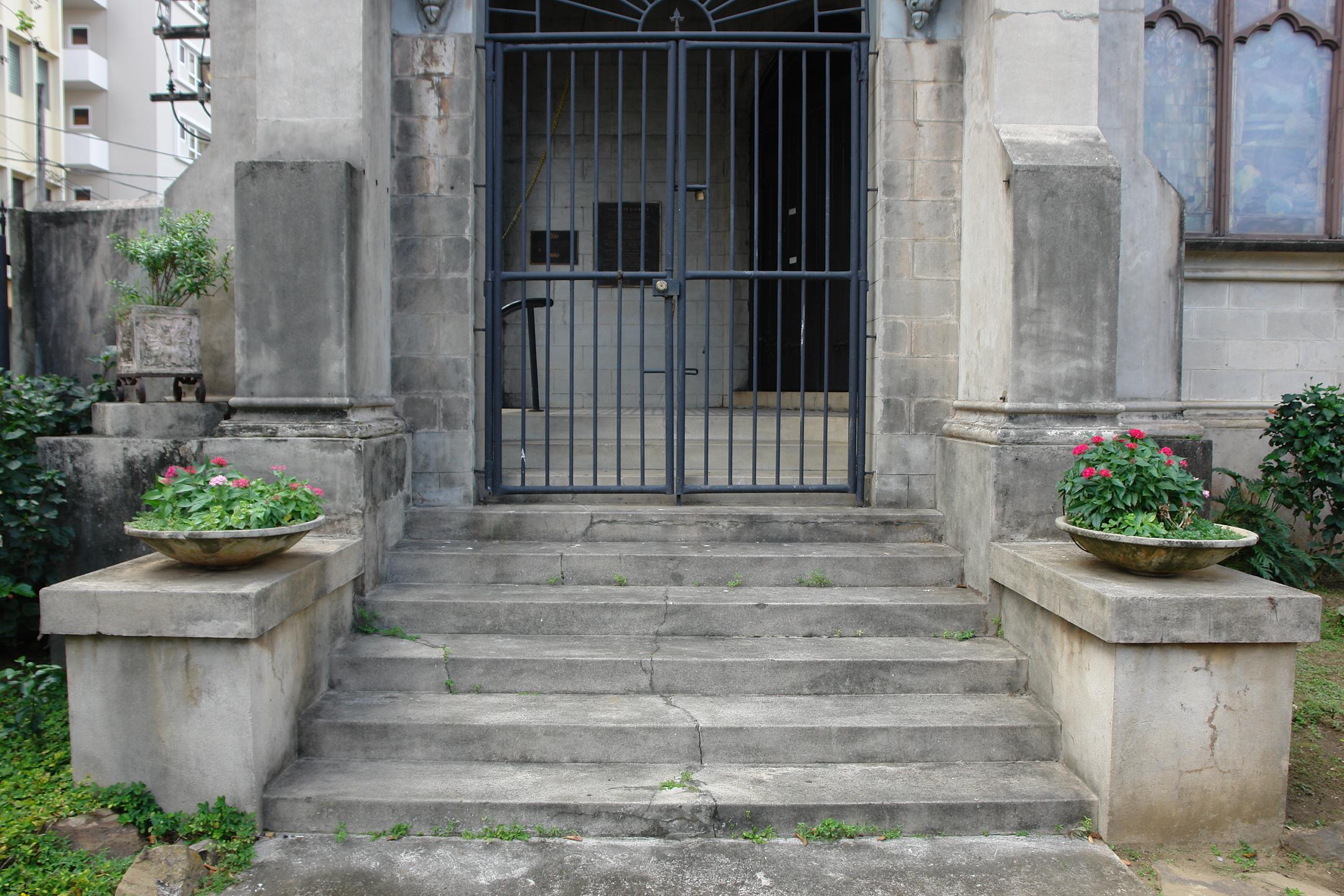 Capilla Nuestra Señora de Lourdes - San Juan (Miramar) - 2011 00014